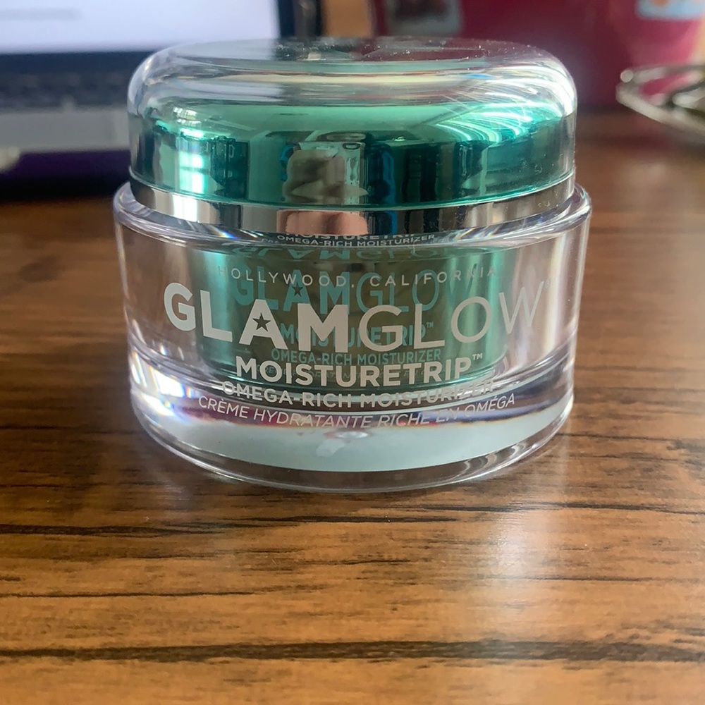 GLAMGLOW MOISTURETRIP Omega-Rich Face Moisturizer